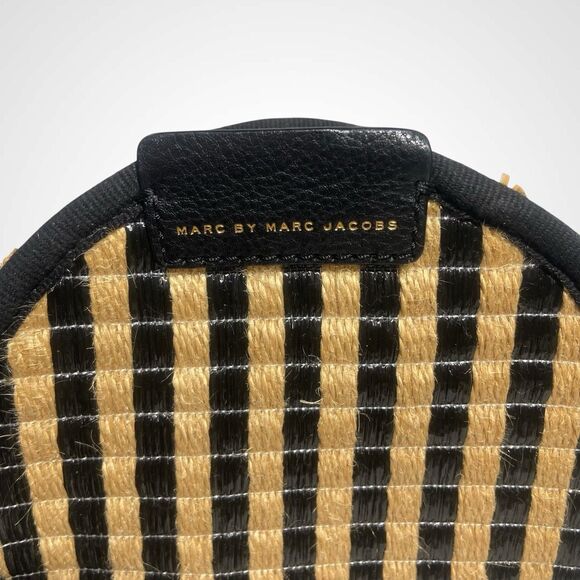 Marc by Marc Jacobs Round Striped Wristlet Bag Jute Tan & Black Boho Casual - Picture 3 of 9